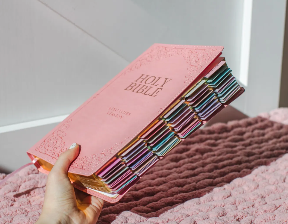 π Pink Faux Leather Giant Print King James Version Bible (with Rose Gold Laminated Tabs)