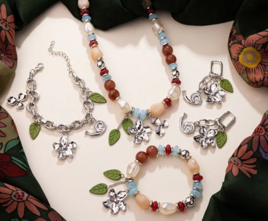 🌸 Garden Grace Floral Jewelry Set – 4-Piece Coordinated Set