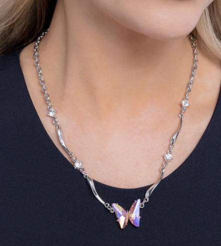 ✨ Iridescent Butterfly Crystal Necklace – Silver Tone Elegance