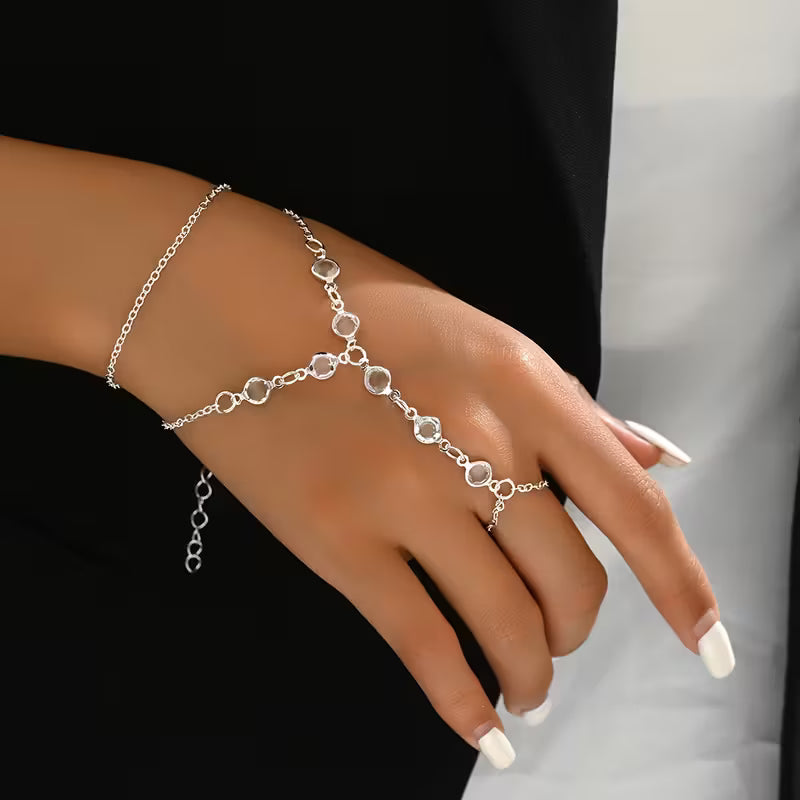 Stylish Minimalist Crystal Hand Chain | Luxurious Jewelry Accessory | Elegant Women’s Bracelet Chain