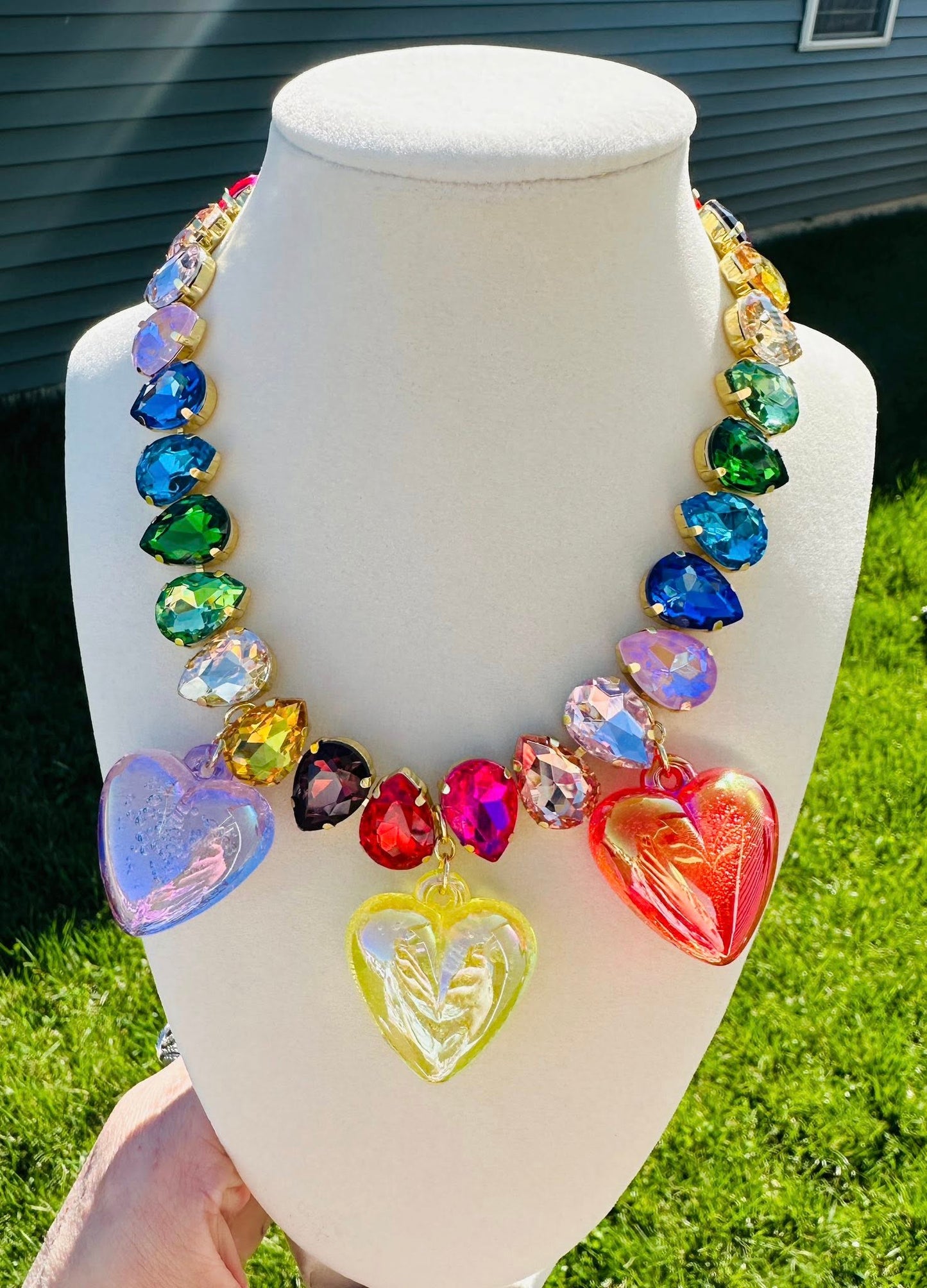 🌈 Radiant Heart Statement Necklace