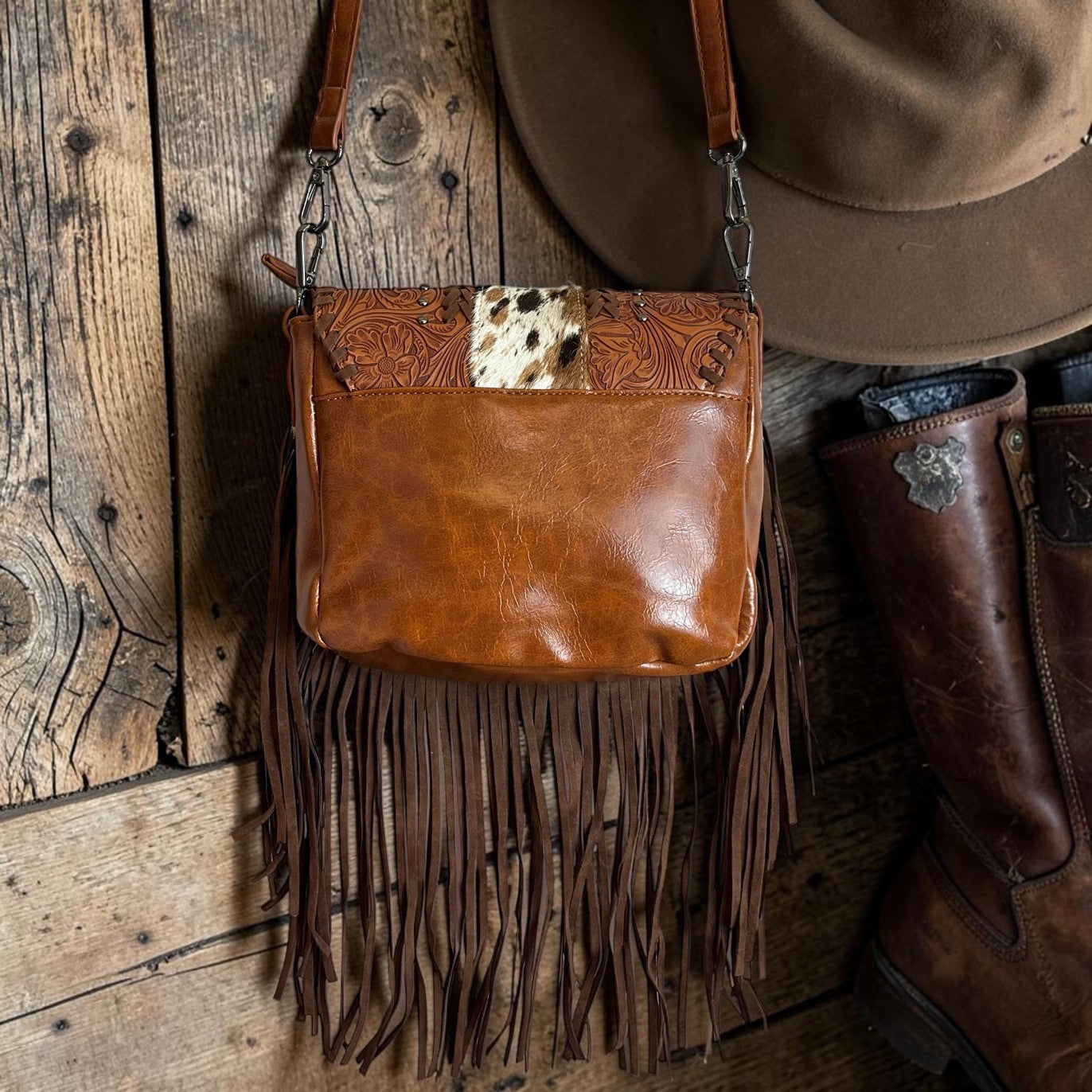 🤎 Western Fringe Crossbody Bag – Tooled Leather & Cowhide