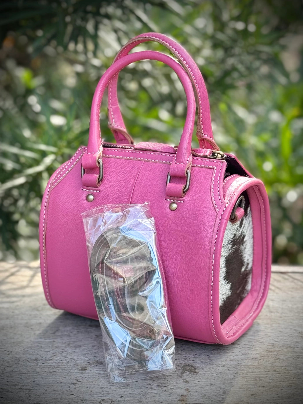 👜 Pink Leather Cowhide Heart Crossbody Purse