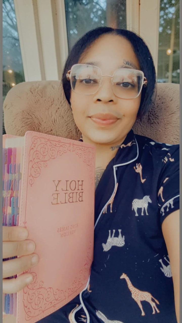📖 Pink Faux Leather Giant Print King James Version Bible (with Rose Gold Laminated Tabs)