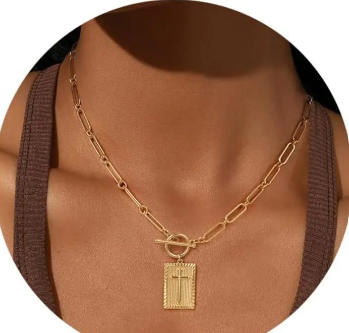 ✝️ Elegant Christian Cross Pendant Necklace – Paper Clip Chain