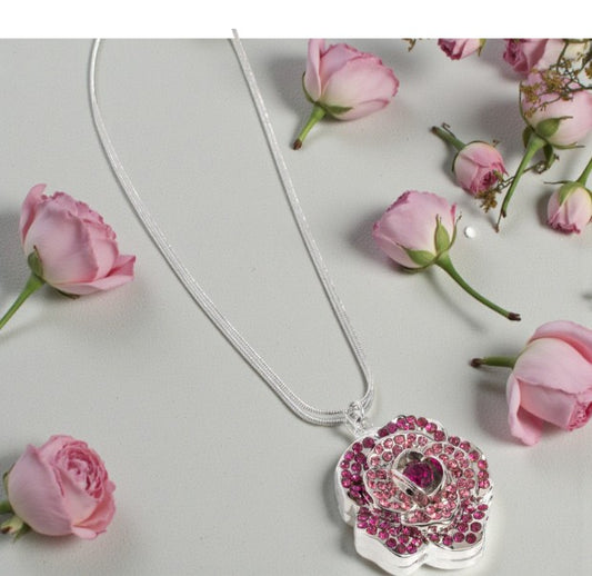🌹 Pink Crystal Rose Pendant Necklace – Silver Tone Elegance