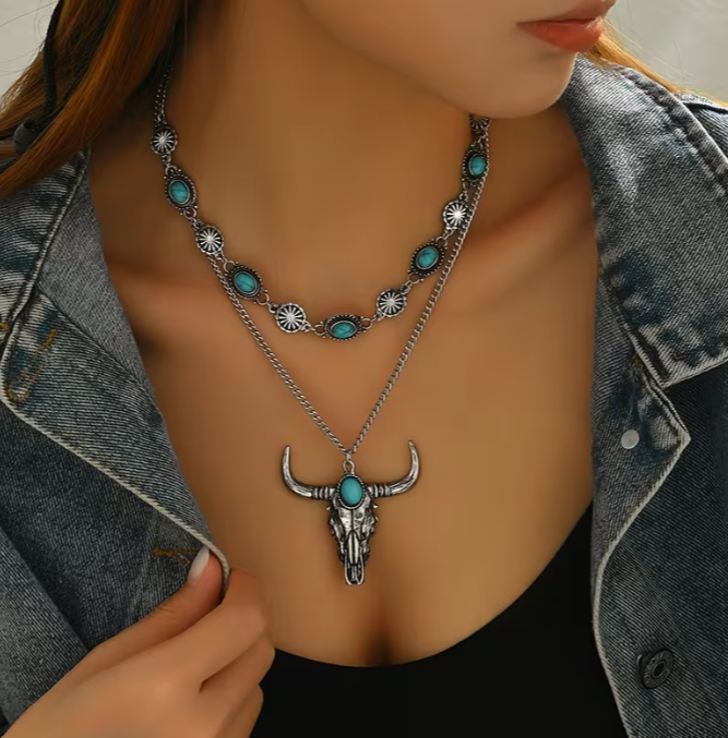 🤠 Western Turquoise Bull Skull Necklace Set