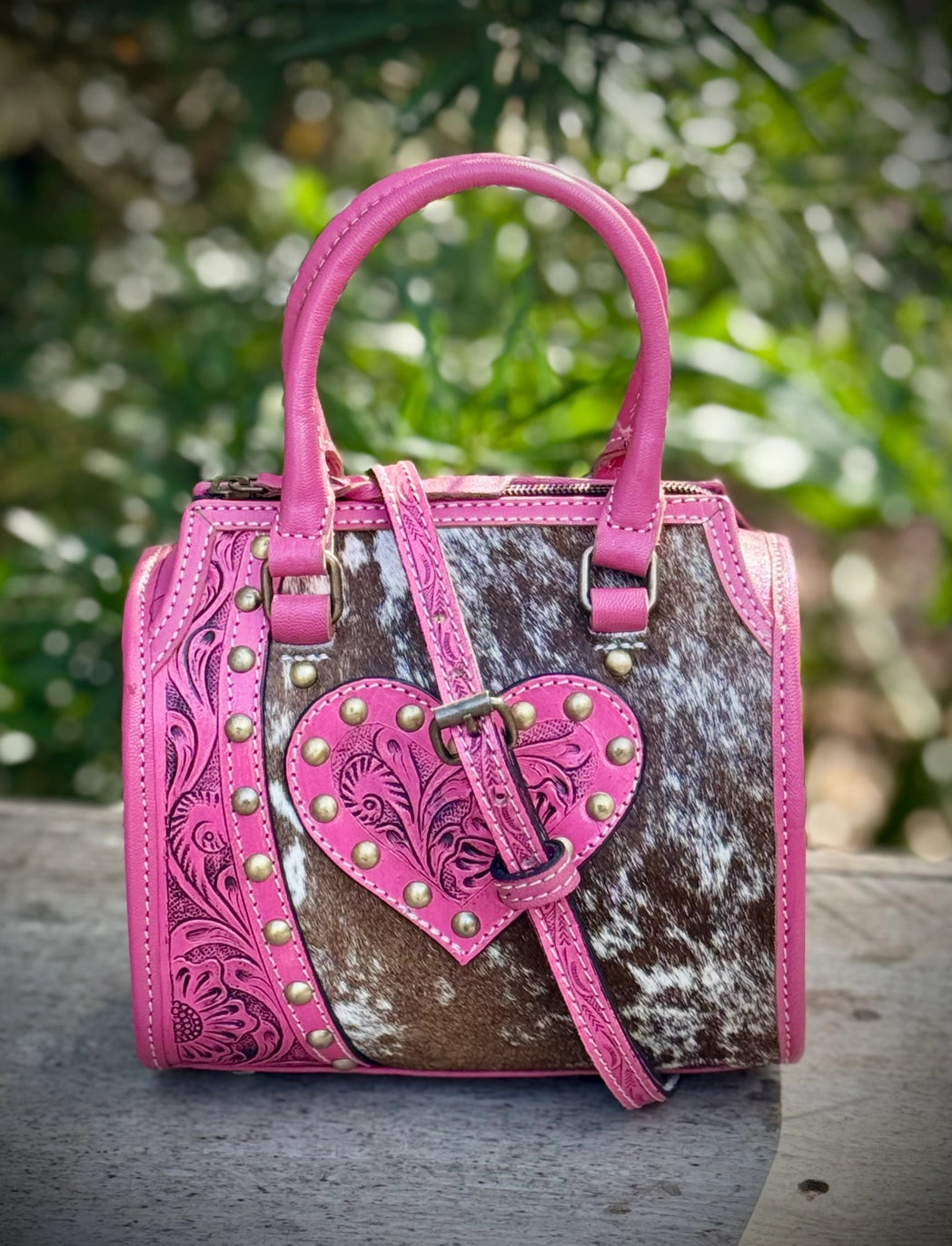 👜 Pink Leather Cowhide Heart Crossbody Purse
