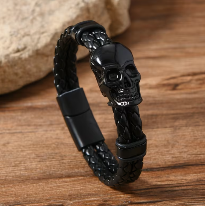 Skull black bracelet