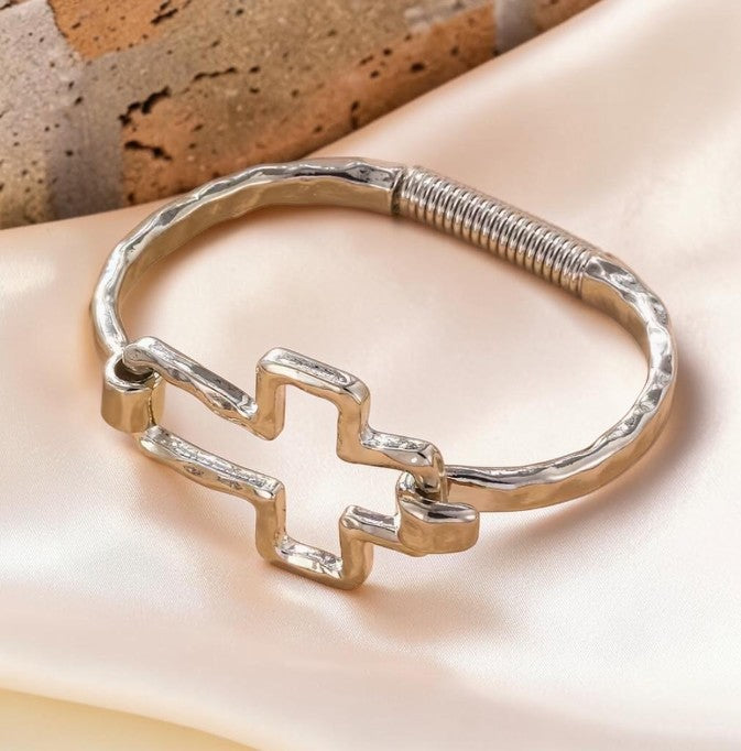 Faith Cross Gold Stretch Bracelet – Minimalist Christian Jewelry