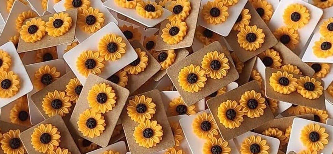 🌻 Sunflower Stud Earrings – Bright, Dainty & Perfect for Everyday Wear