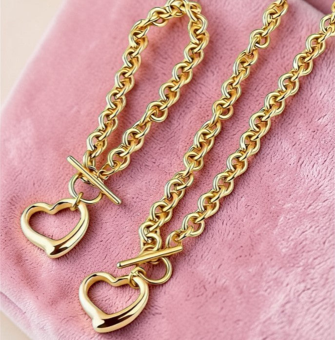 Hollow Heart Toggle Necklace & Bracelet Set