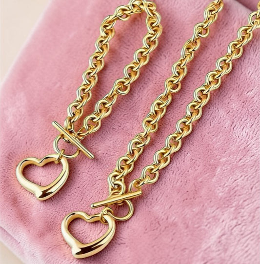 Hollow Heart Toggle Necklace & Bracelet Set