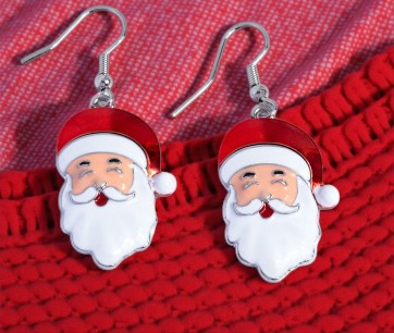 🎅 Festive Santa Claus Dangle Earrings – Holiday Cheer in Every Step